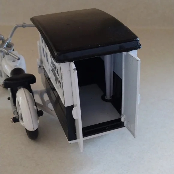 See's Candies Die Cast Metal Black and White Motorcycle Side Car Delivery Wagon - Picture 3 of 8